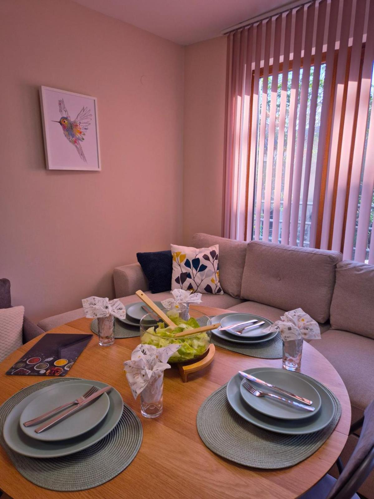 Kolibri Apartment Burgas City